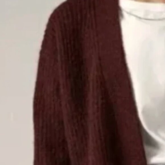 NWOT Zara Burgundy Knit Cardigan Sweater With Pockets - Picture 4 of 8